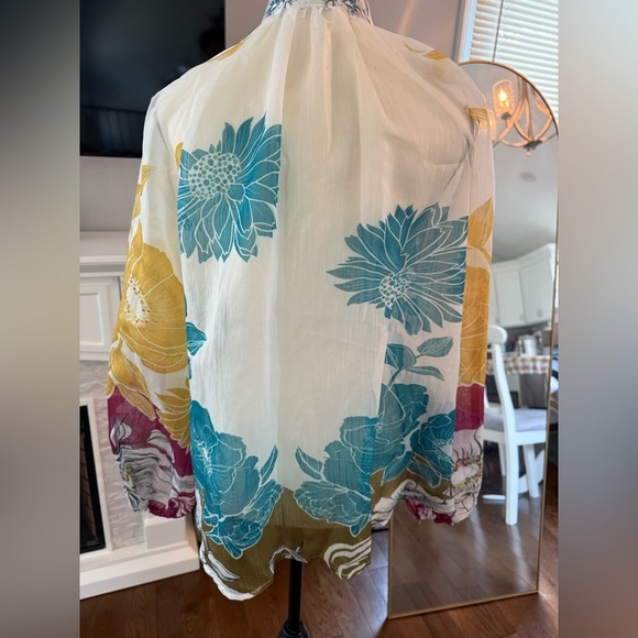 Floral sheer Button-Up Blouse - Multicolor - Picture 6 of 6